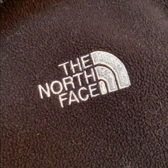 Women’s size Medium Black North Face Fleece Zip Up - Picture 2 of 6